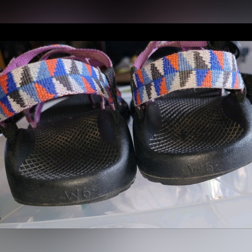Chacos ZX Womens 6M Strappy Sandals Triangle Pattern Happy Camper Purple Shoes - Picture 9 of 9